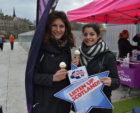 Were you pap'd by the Capital Street Stars?