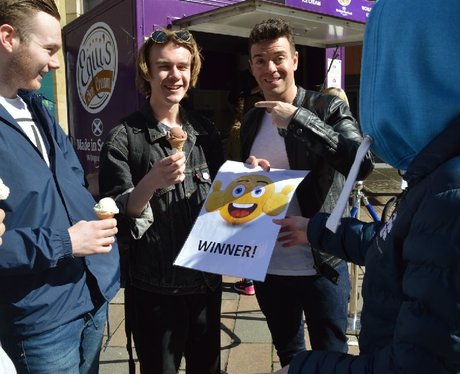 Were you pap'd by the Capital Street Stars?