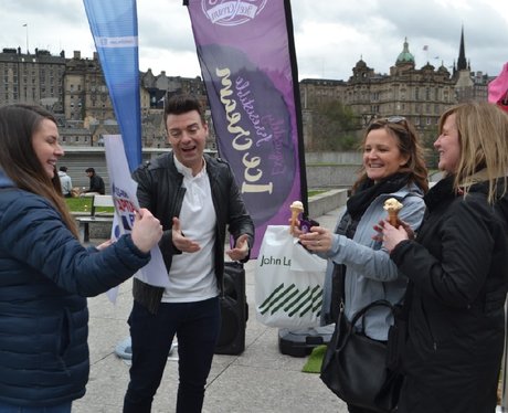 Were you pap'd by the Capital Street Stars?