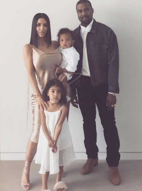 Kim Kardahsian poses for Easter family photograph