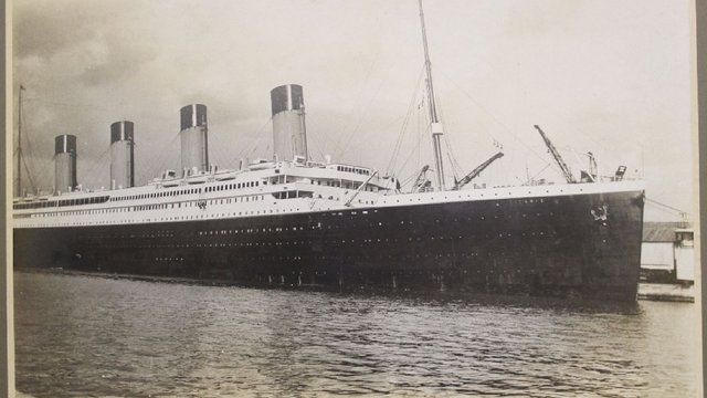 Titanic photo Southampton auctioned