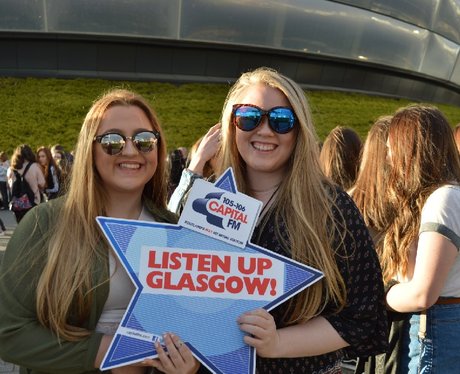 Were you pap'd by the Capital Street Stars?