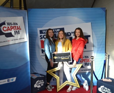 Were you pap'd by the Capital Street Stars?