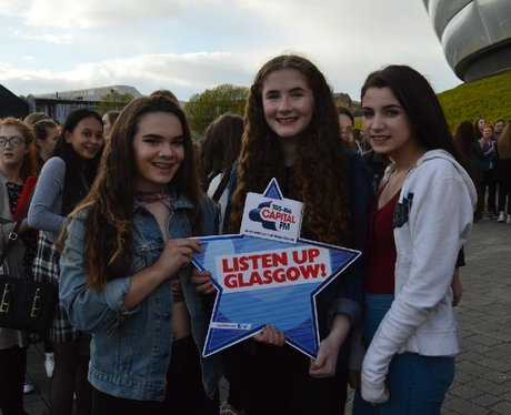 Were you pap'd by the Capital Street Stars?