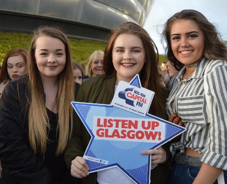 Were you pap'd by the Capital Street Stars?