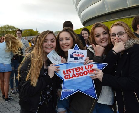Were you pap'd by the Capital Street Stars?