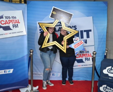 Were you pap'd by the Capital Street Stars?