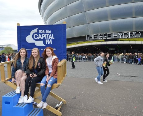 Were you pap'd by the Capital Street Stars?