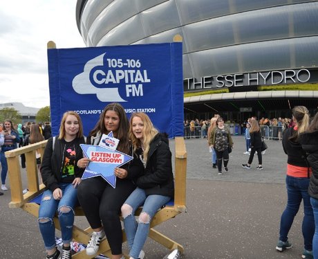 Were you pap'd by the Capital Street Stars?