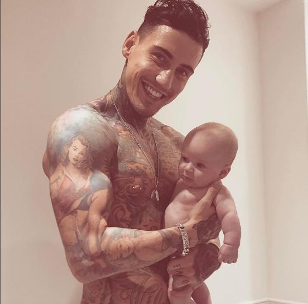 Jeremy McConnell Shares Adorable Pic With His Baby