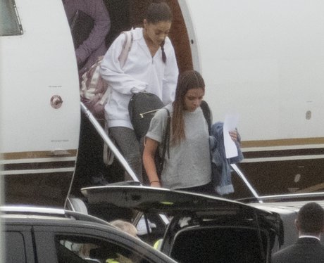 Ariana Grande lands back in London ahead of Manche