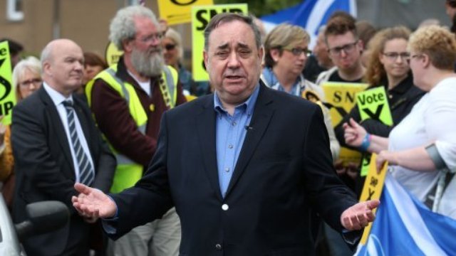 Alex Salmond on the campaign trail