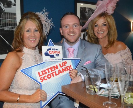 Were you pap'd by the Capital Street Stars?