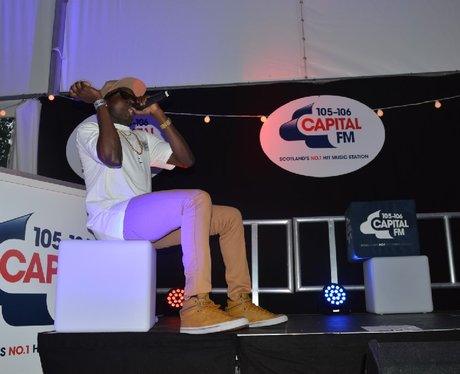 Were you pap'd by the Capital Street Stars?