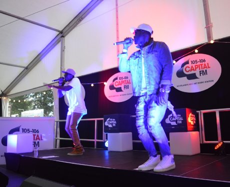 Were you pap'd by the Capital Street Stars?