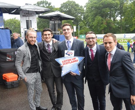 Were you pap'd by the Capital Street Stars?