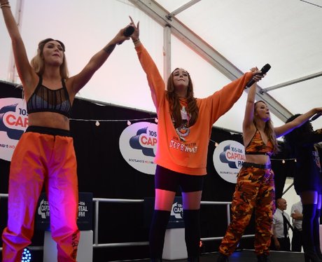 Were you pap'd by the Capital Street Stars?
