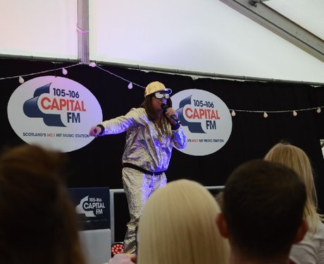 Were you pap'd by the Capital Street Stars?