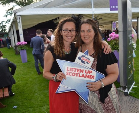 Were you pap'd by the Capital Street Stars?