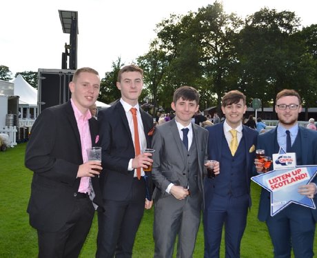 Were you pap'd by the Capital Street Stars?