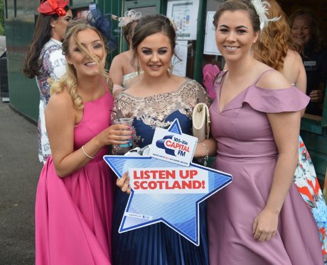 Were you pap'd by the Capital Street Stars?