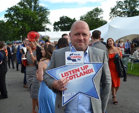 Were you pap'd by the Capital Street Stars?