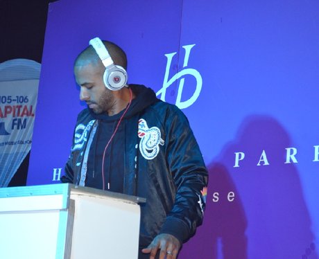 Were you pap'd by the Capital Street Stars?