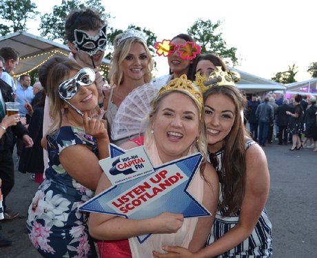 Were you pap'd by the Capital Street Stars?