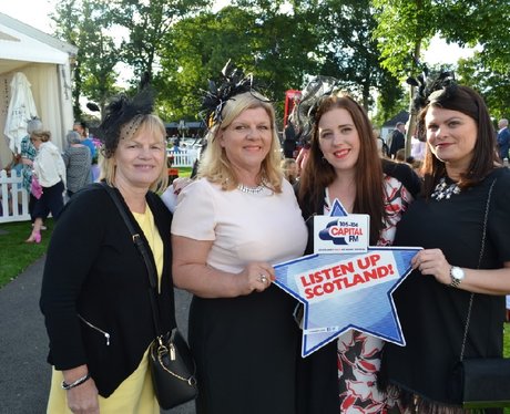 Were you pap'd by the Capital Street Stars?