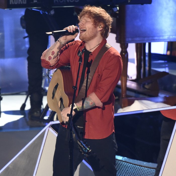 ed sheeran performing