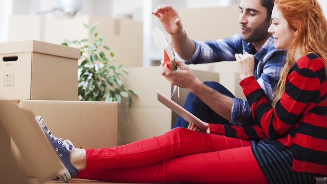 Students Moving In Decorating
