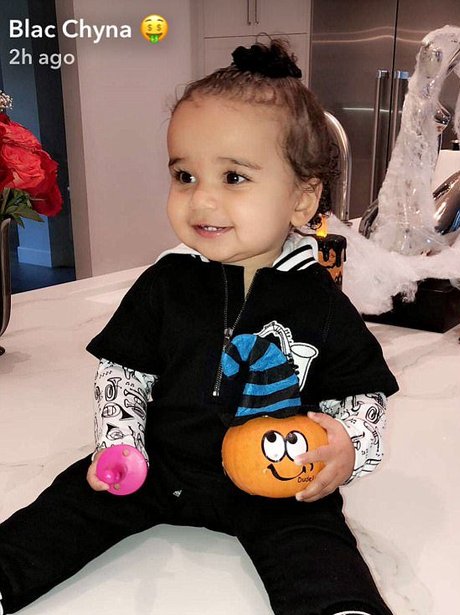 Dream Kardashian looking cute AF