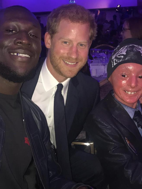 Stormzy gets photobombed by Prince Harry