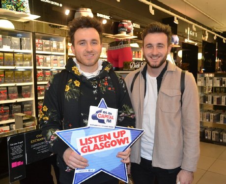 Were you pap'd by the Capital Street Stars?