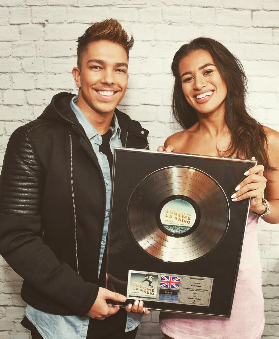 matt terry s finally set the record straight about those montana brown relationship capital those montana brown relationship