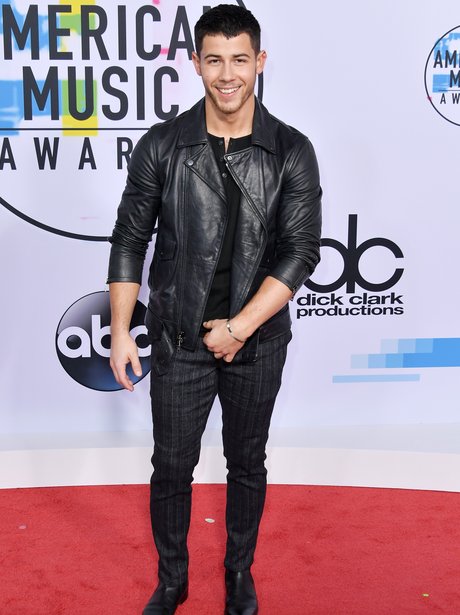 Nick Jonas American Music Awards 2017