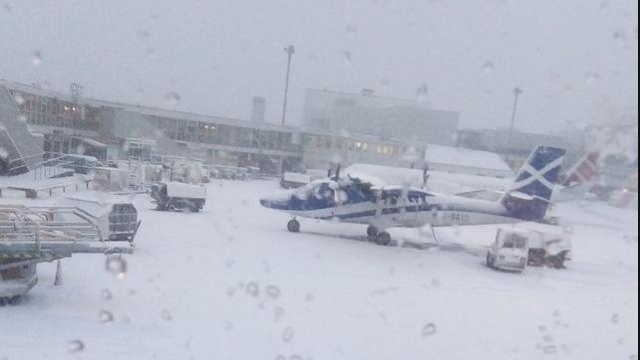 Glasgow Airport Snow