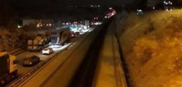 Snow causes traffic chaos on the M74