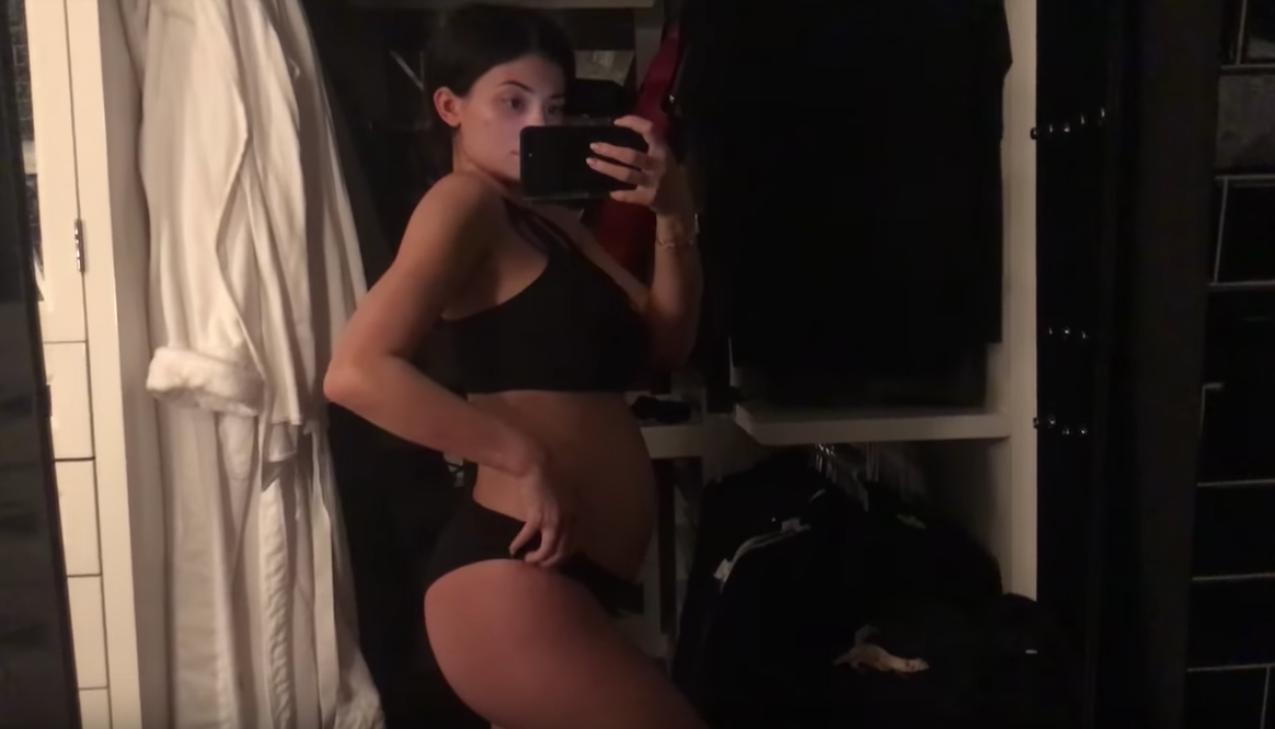 Kylie Jenner baby bump
