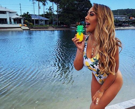 sophie kasaei geordie shore insane bod shooting shows off swimming pool instagram