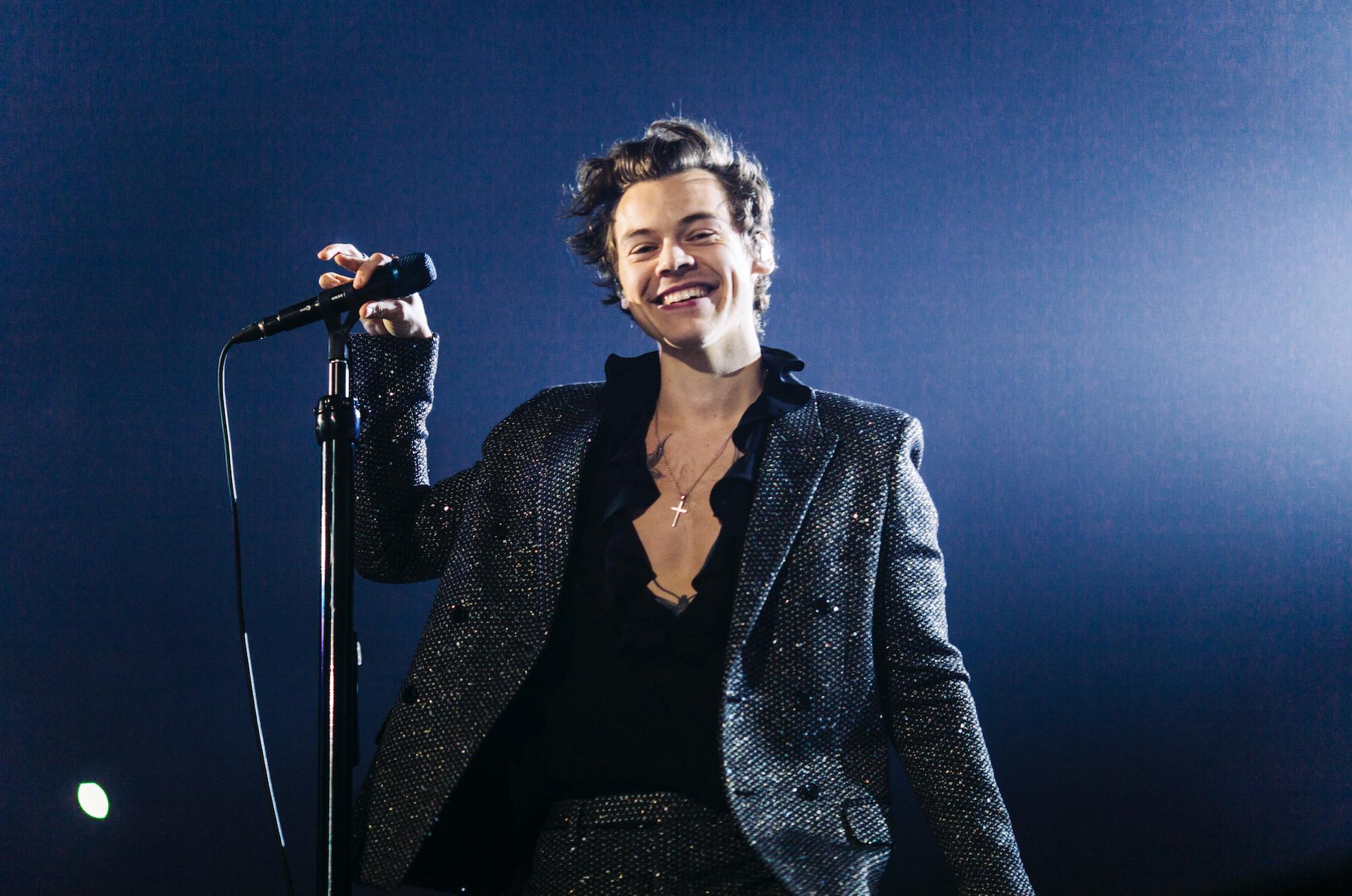 Harry Styles performson on his European Tour