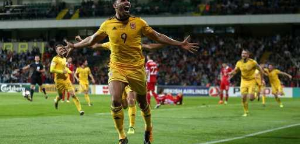 Hal Robson Kanu Scores