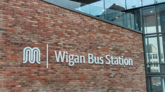 wigan bus station