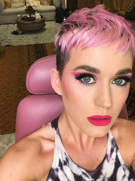 Katy Perry pink hair instagram 2018
