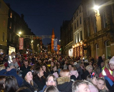 Stirling Christmas Light Switch On!