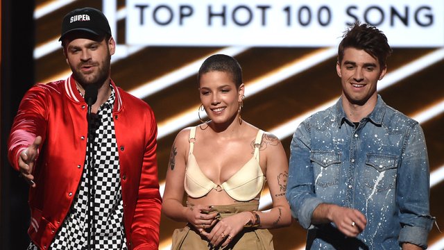 Halsey and the chainsmokers