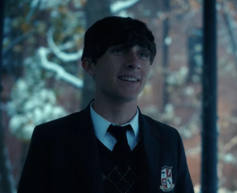 Who plays Young Klaus in The Umbrella Academy? - D