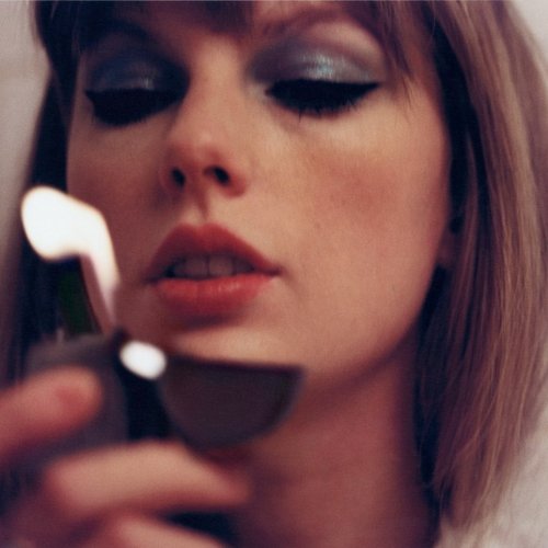 What Does 'Lavender Haze' Mean? Inside Taylor's Love-Stricken Lyrics -  Capital