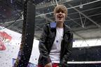 Image 1: Justin Bieber at Wembley